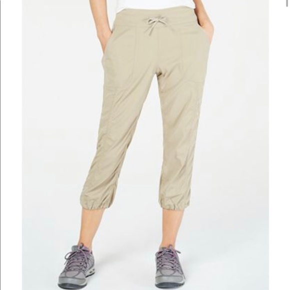 The North Face Pants - North Face Women's Aphrodite 2.0 Wicking Capris L